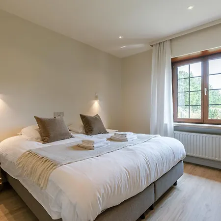 Huswell - Charming Near The Villa