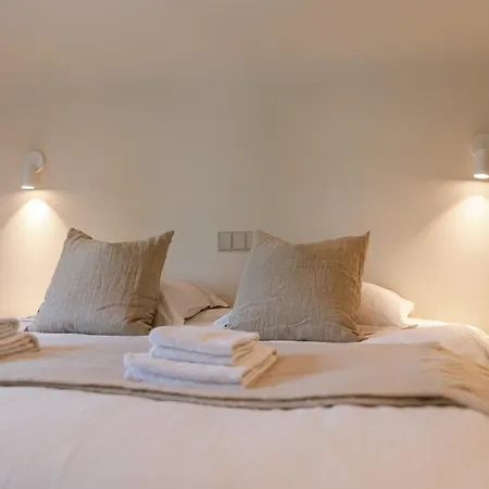 Villa Huswell - Charming Near The
